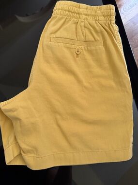 J. Crew Men's Mustard Yellow Elastic-Waist  Shorts 5.5” inseam XS 100% cotton 🐑